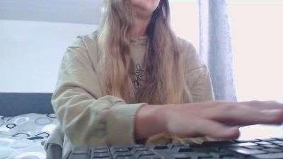 Amedeia webcam model stream image