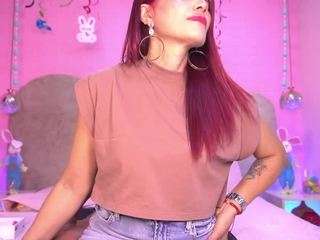 zoe-12 webcam camsoda model stream image