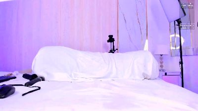 CurvyAry webcam model stream image
