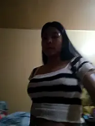 yumi_yum webcam stripchat model stream image