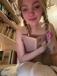 elsawhere webcam model stream image