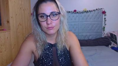 Leanympho webcam model stream image