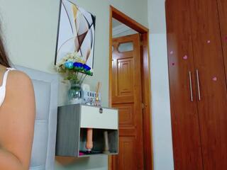 Alissa Pitt webcam model stream image
