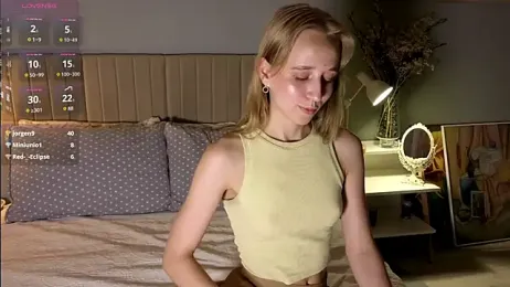 oliviakiiss webcam stripchat model stream image