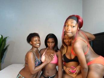 LunaDarlin webcam model stream image