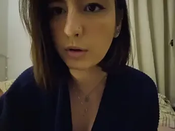 Juh_castro webcam model stream image