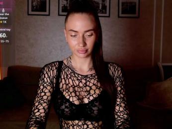 -moon-girl-18 webcam model stream image