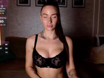-moon-girl-18 webcam model stream image