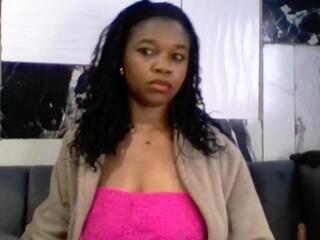 Bella Temptress webcam model stream image