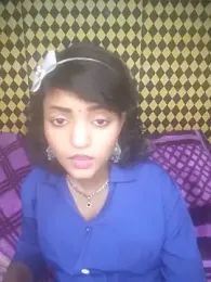 Freakingromance webcam model stream image