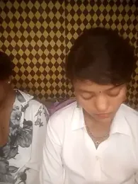 Freakingromance webcam model stream image