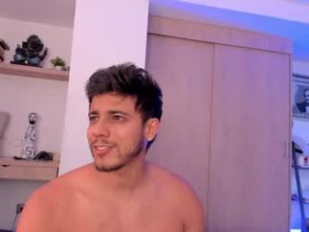 ashton_coleman_ webcam model stream image