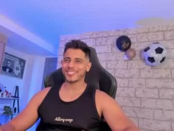ashton_coleman_ webcam model stream image