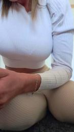 Ywett_Doll webcam model stream image