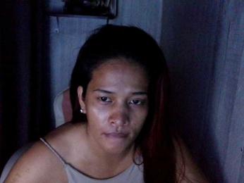 Rainie webcam model stream image