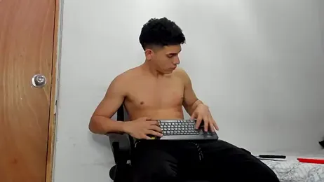 andrew_rose_ webcam model stream image
