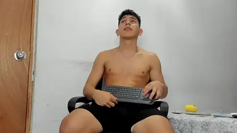 andrew_rose_ webcam model stream image