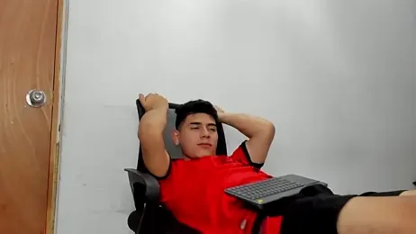 andrew_rose_ webcam model stream image