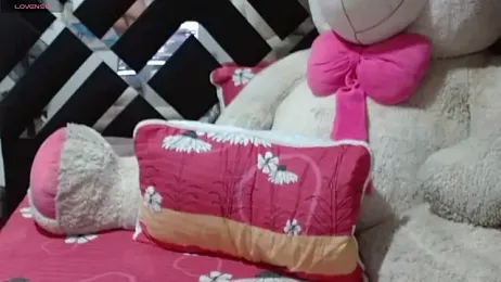 SarithaBunny webcam model stream image