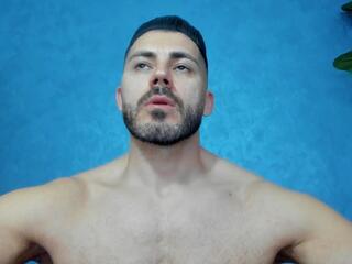 Cutler Q webcam model stream image