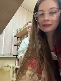 mmelicious webcam model stream image