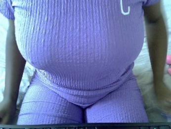 Prettydomina webcam model stream image
