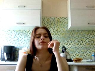 Lanell Mayeski webcam model stream image