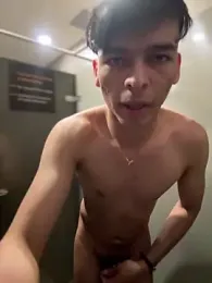 The_Conquer webcam model stream image