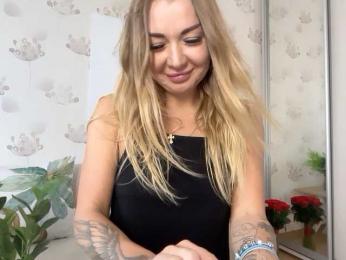 LizaSlowly webcam model stream image
