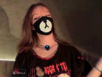 Medvezhenok webcam model stream image