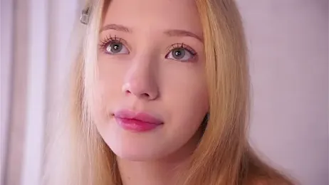 SunnivaCovil webcam stripchat model stream image
