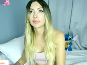ale_love_ webcam model stream image