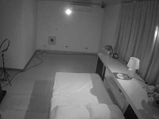 voyeurcam-jb-office-1 webcam camsoda model stream image