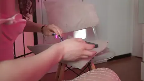 roselinedior webcam stripchat model stream image