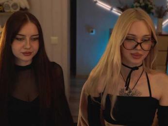 ManiFreyja webcam model stream image