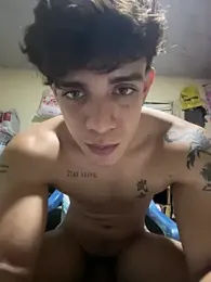 valdren_vylord webcam stripchat model stream image