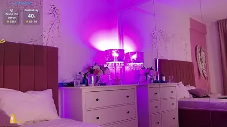 PinkySparks webcam model stream image