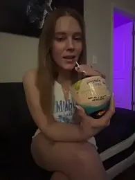 BlondePawg webcam model stream image