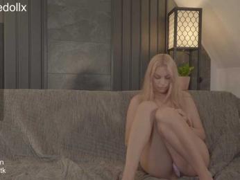 monchhichis webcam model stream image