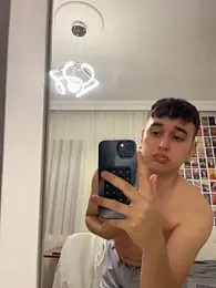 imjustaboyy1 webcam model stream image