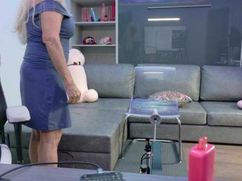 FitCougar webcam model stream image