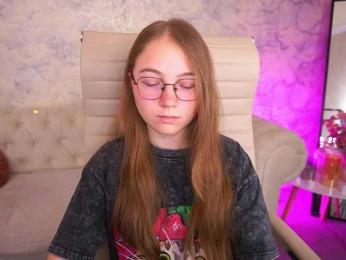 ArrinaWairr webcam model stream image