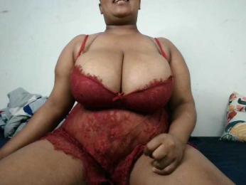 BIGTITTISXX webcam model stream image