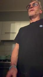 Axl_hot webcam model stream image