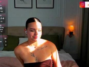 EvaRaider webcam model stream image