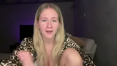 itssosierra webcam stripchat model stream image