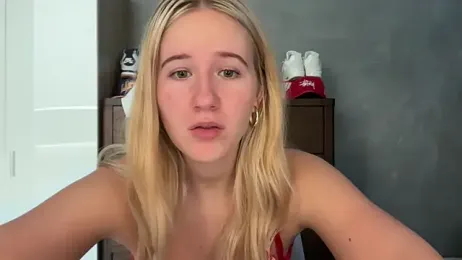 itssosierra webcam stripchat model stream image