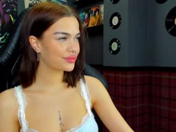 angel_sapphire_ webcam model stream image