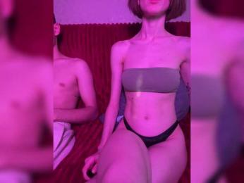 NaughtyDuo webcam model stream image