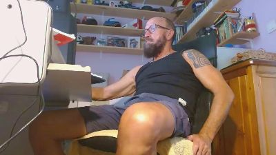 hugot9374 webcam model stream image